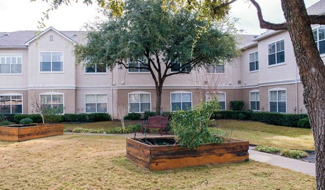 brookdale-eden-estates-6-courtyard