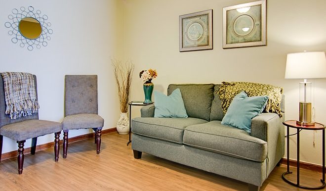 brookdale-texarkana-6-living-room
