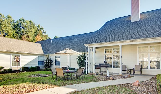 brookdale-texarkana-8-patio